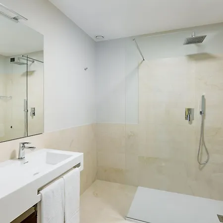 Of Andrea Hotel 4*